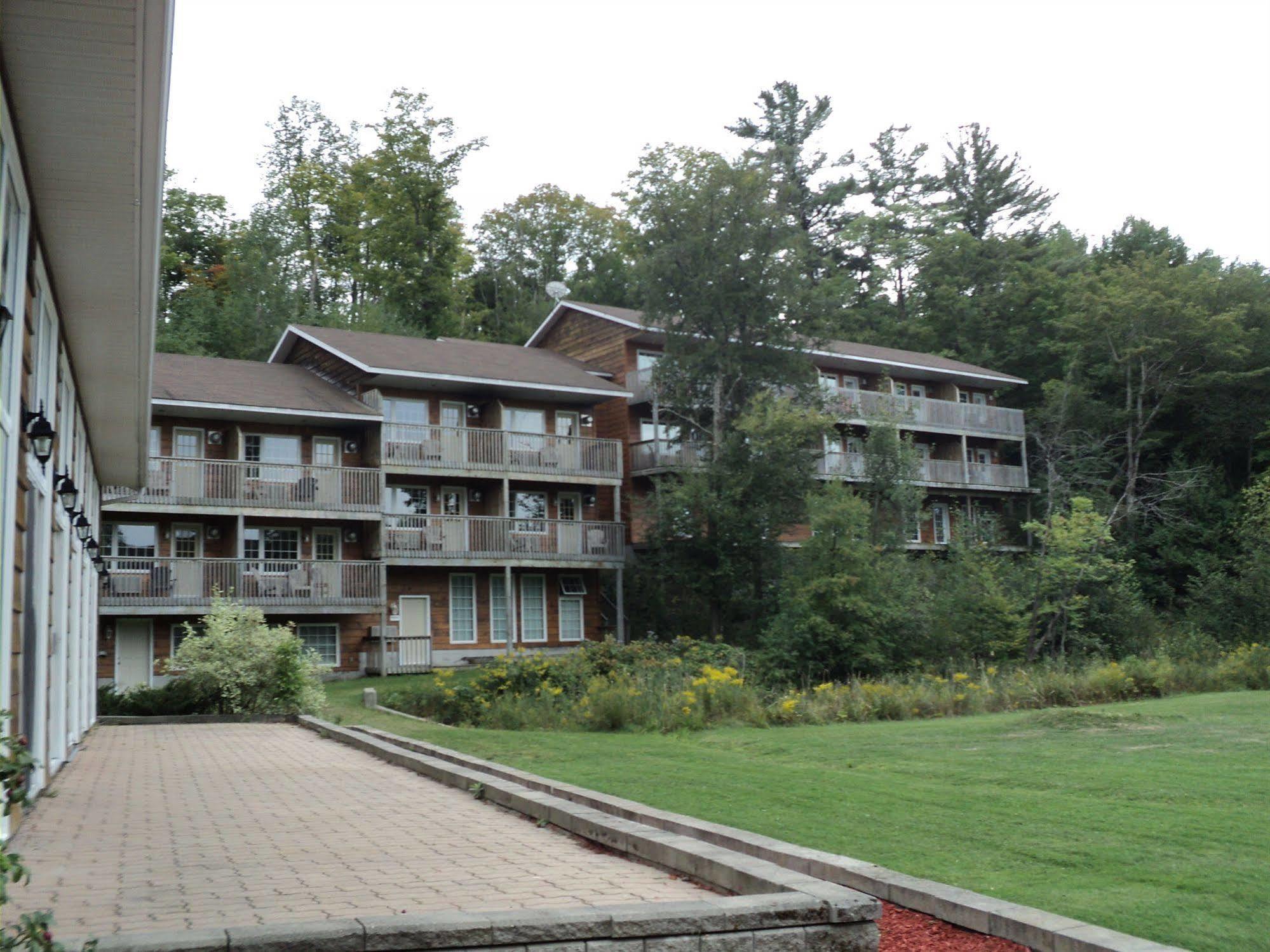 The Grand Tappattoo Resort, Ascend Hotel Collection Otter Lake Exterior photo